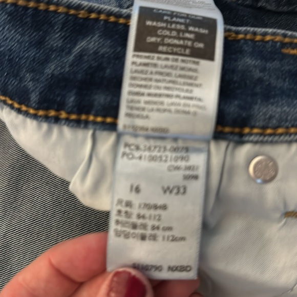 Levi’s Denizen mid-rise cropped boyfriend jeans NWOT - Picture 6 of 6